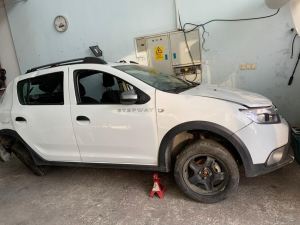 Dacia Sandero Sağ Arka Kapı Çıkma Orjinal 2013 - 2019