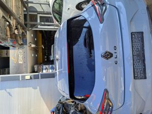 Renault Clio 5.5 Alpina Bagaj Kapağı Çıkma Orijinal 
