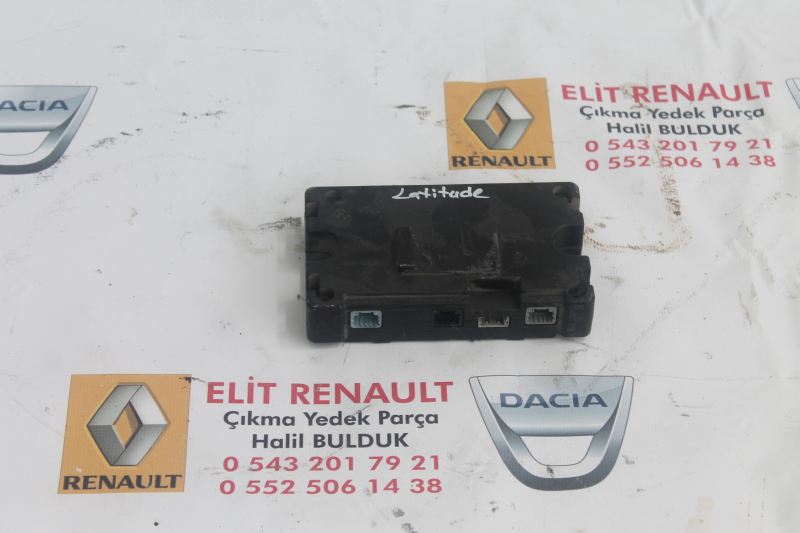 Renault Latitude Radyo Beyni Çıkma Orjinal