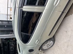 Renault Megane 1 Sağ Arka Kapı Çıkma Orjinal ELİT RENAULT